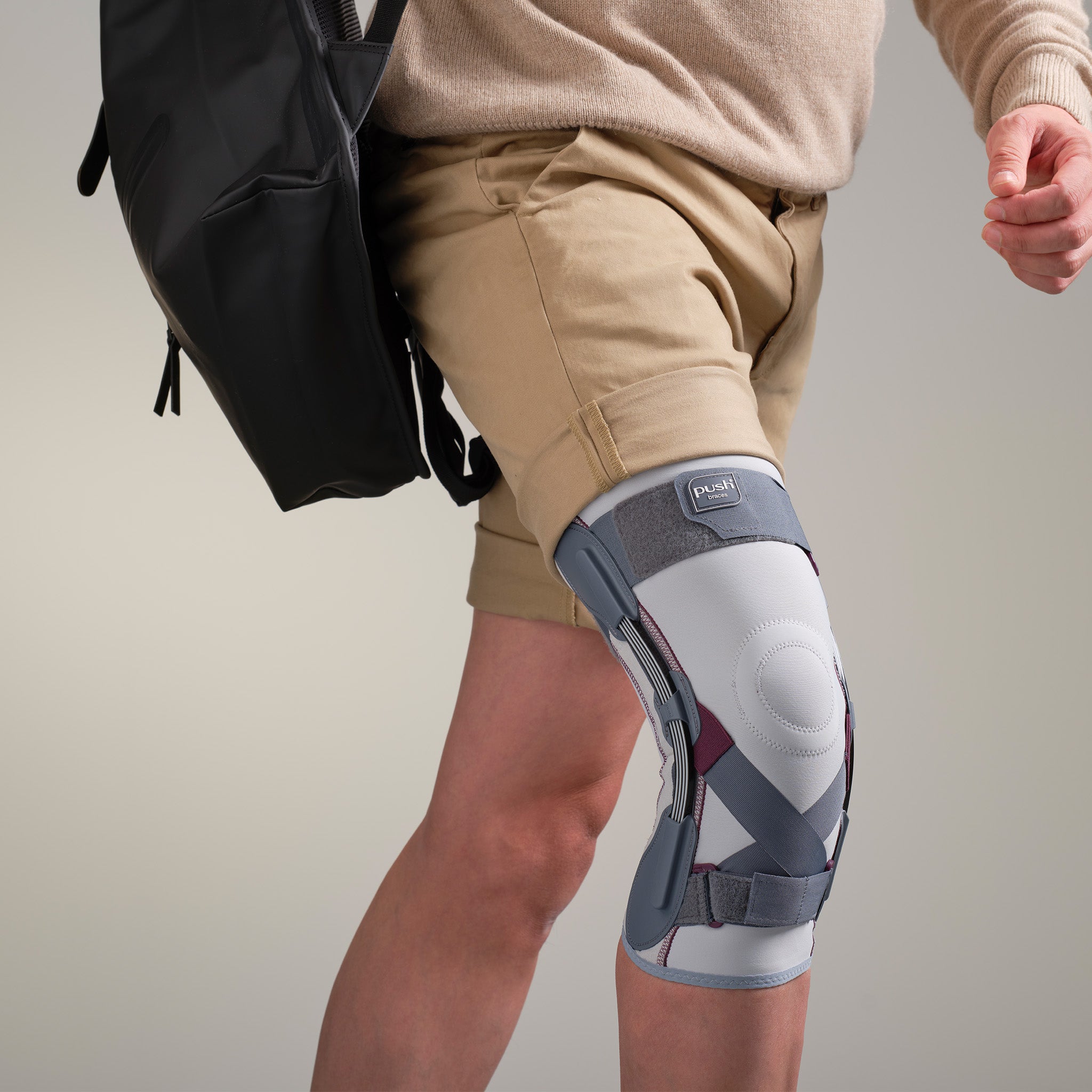 Push Med knee brace with slatted rails