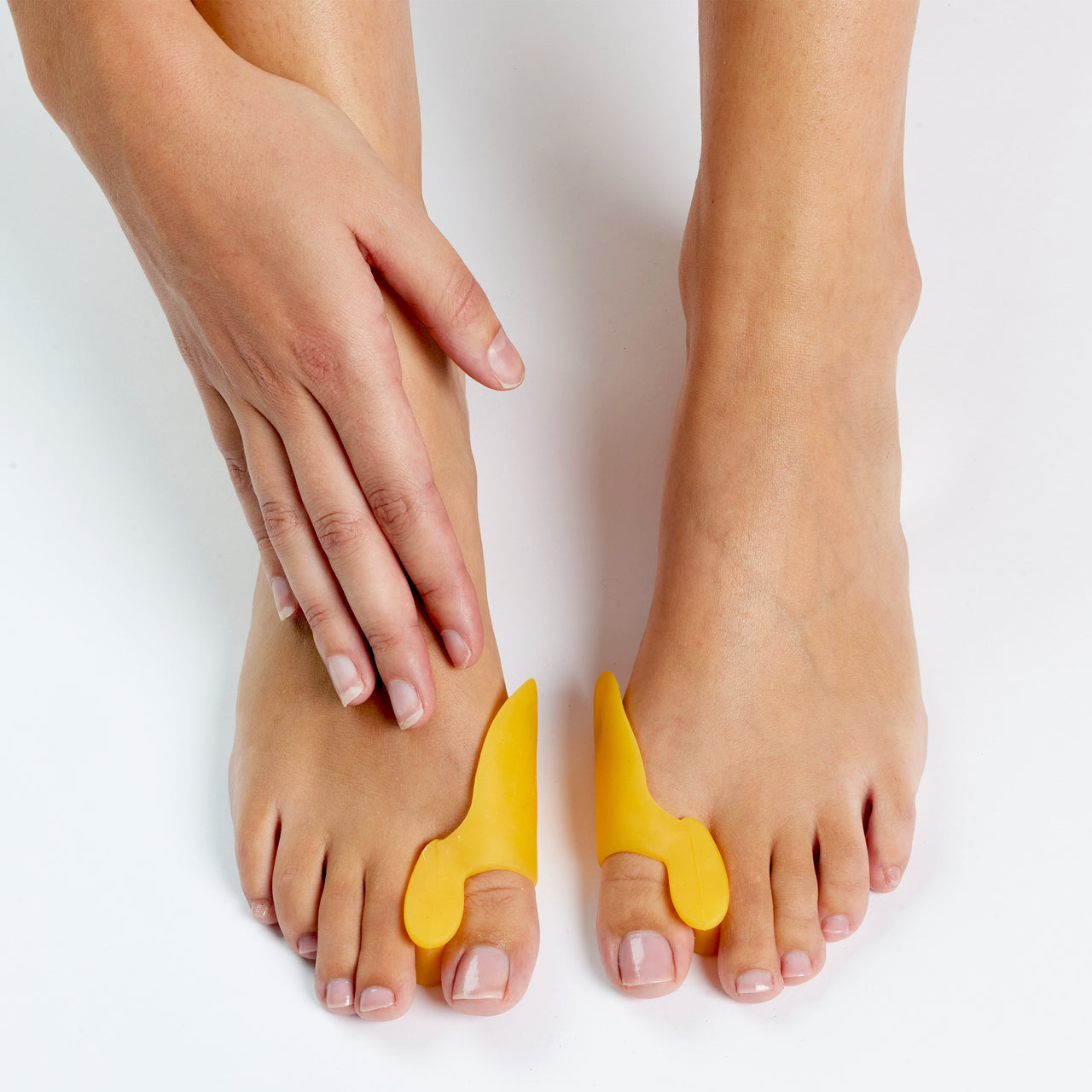 3-i-1 hallux valgus-beskyttelse med tåspreder og gelpute