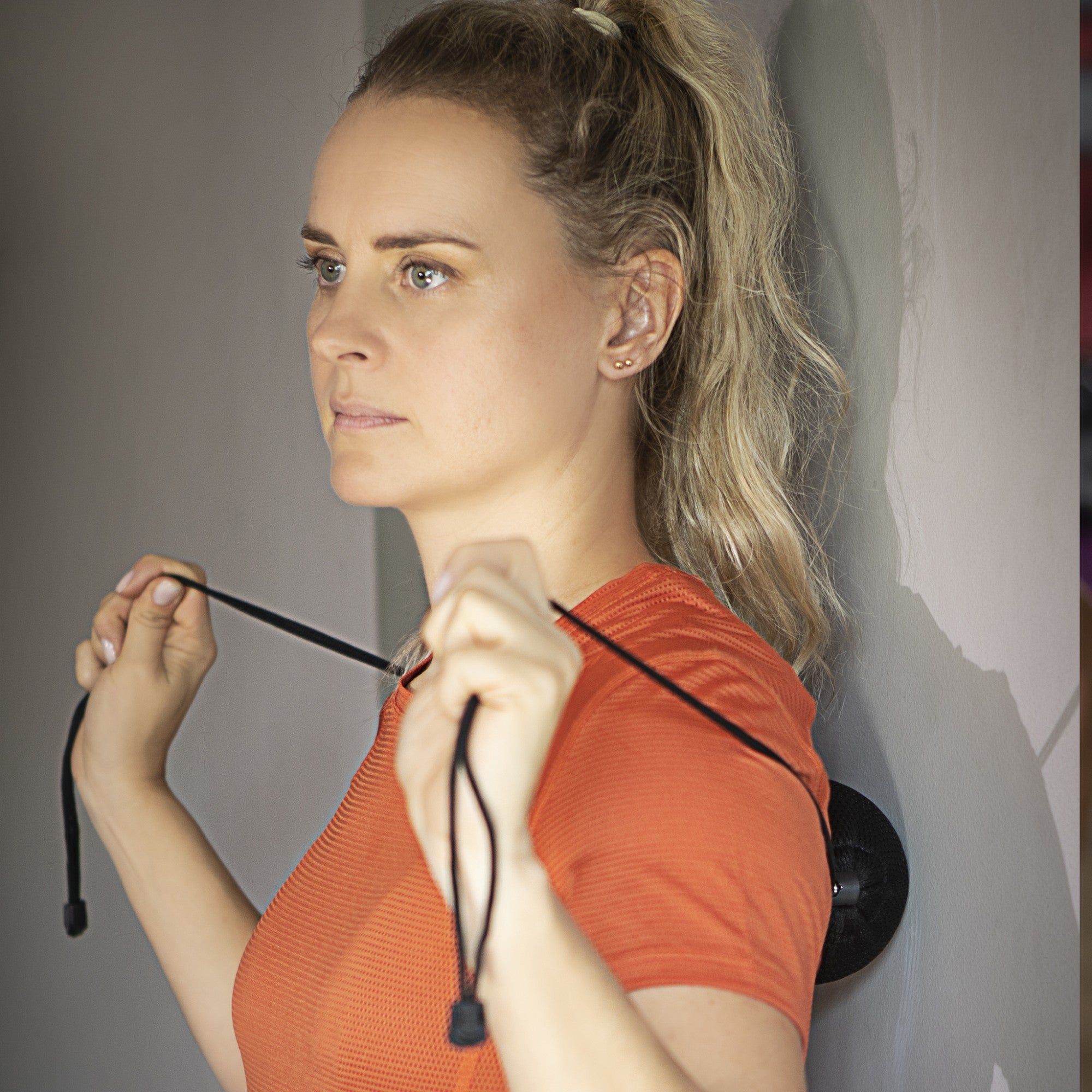 Vibrerende massasjeball for massasje av muskelsmerter og stivhet